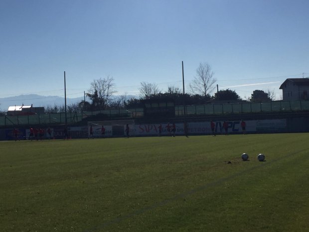 Benevento, doppia seduta d’allenamento all’antistadio Imbriani. Lo staff tecnico monitora Sau, Schiattarella, Volta, Kragl ed Hetemaj